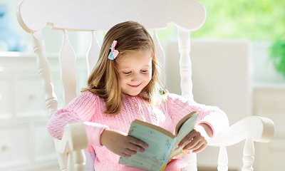"Moja córka czyta dużo książek, a teściowie się z niej śmieją. Mówią, że powinna oglądać telewizję"