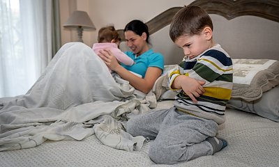 "Odkąd moja żona urodziła córeczkę, zupełnie nie ma czasu dla naszego synka. Bardzo mnie to martwi!"
