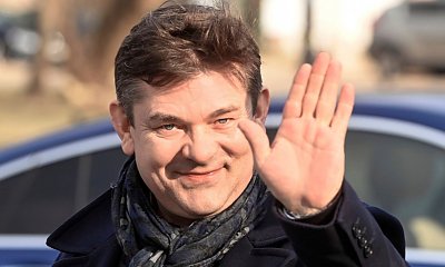 Chwile grozy na koncercie Zenka Martyniuka. Gwiazdora obrzucono jajami