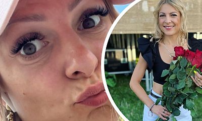 Magda Narożna w samej bieliźnie pręży się na brzegu wanny. Ciało jak modelka Victoria's Secret!