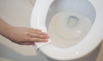 "Stałem się bardzo bogaty. A to wszystko dlatego, że wypiłem wodę z toalety"