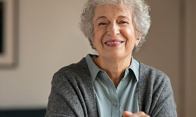 "Moja babcia ledwo chodzi, a chce polecieć do Turcji. Myśli, że wybiorę się z nią"