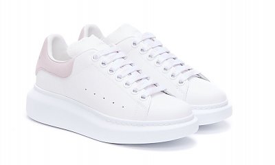 Popularne buty damskie od Alexander McQueen – zobacz te modele!