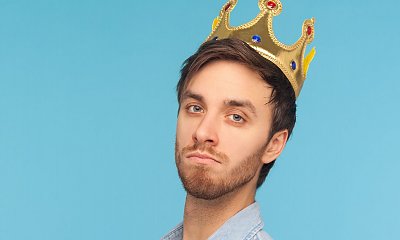 "Wymieniłem żonę na młodszy model. Niech się cieszy, że dostała alimenty na bąbelka"
