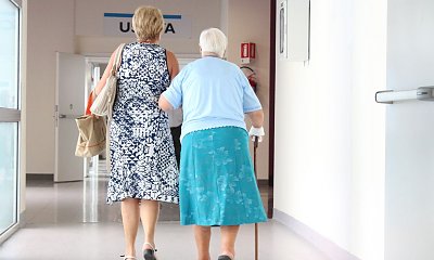 "Codziennie pomagam sąsiadce seniorce, a jej rodzina ma do mnie pretensje. Chodzi o kasę"