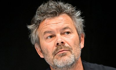 Transpłciowy syn Jacka Braciaka wystąpił w odważnej sesji z partnerem. Jego bezpruderyjne zdjęcie jest po prostu piękne