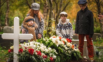 "W tym roku nie kupuję wiązanek na Wszystkich Świętych. Mój szokujący pomysł sprawi, że rodzina wyskoczy z butów"