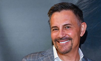 Krzysztof Ibisz kupił kawę na lotnisku. Sieć zalały memy!