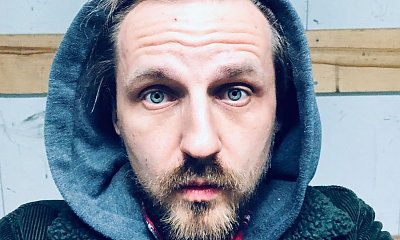 Paweł Domagała szczerze o wierze i "karygodnym" kościele: "Zastanawiałem się nad odejściem w ogóle".