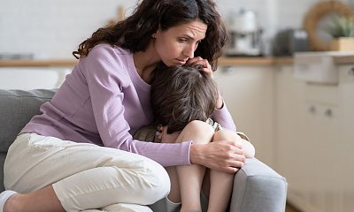 "Chcę się starać o alimenty od chrzestnych. Nie interesują się moim synem"