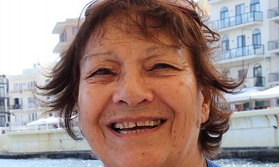 "Synowa mi płaci za to, że kryję jej zdradę przed moim synem.Tak trzeba żyć"