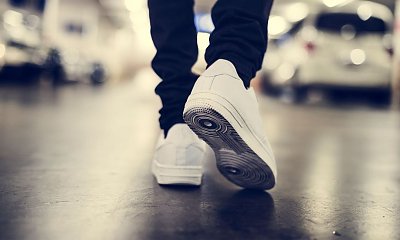 5 wskazówek, z czym nosić Nike Air Force w codziennych stylizacjach