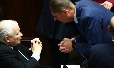 Starszy pan jest zadowolony. Z satysfakcją mówi o nowym rządzie: "To mój pomysł"