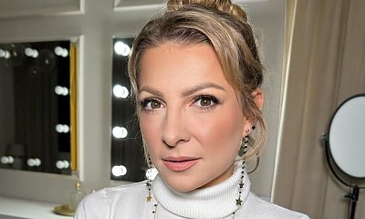 Magda Narożna cała na czarno odkrywa zgrabny brzuszek. Król drugiego planu nie spodobał się fanom