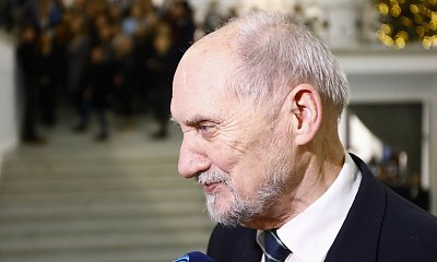 Biedny Antoni po latach stracił ochronę i służbową limuzynę! Wideo hitem sieci!