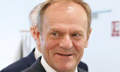 Z ostatniej chwili! Donek załatwił kasę. Pieniądze już płyną do Polski szerokim strumieniem!