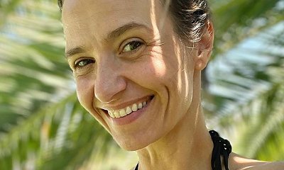 Joanna Koroniewska zrzuciła ciuszki w Dubaju. W tym skąpym bikini wygląda zniewalająco [wideo]