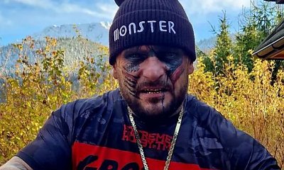 Popek poszedł o krok dalej. Wytatuował sobie ten napisał na głowie. Fani zniesmaczeni: "Szkoda tylko jego dzieci"