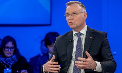 Andrzejek jąka się po angielsku w Davos. Aż uszy więdną! Jest wideo - są i memy! [Wideo]