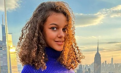 Emilia Dankwa chwali się sukienką na studniówkę. Czy aby nie za odważnie jak na 18-latkę?