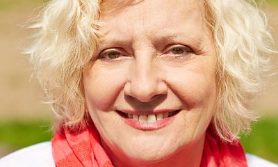 "Mam 60 lat i 8 lekcji życia, jakie wszyscy powinniśmy znać. Żałuję, że nie wiedziałam o nich wcześniej"