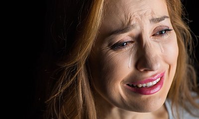 "Mam 29 lat i pierwsze siwe włosy! Czy u was też pojawiły się tak wcześnie?!"