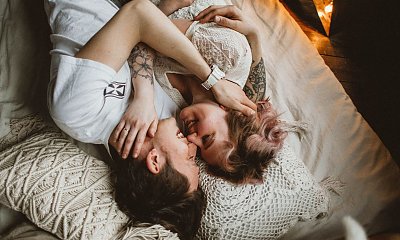 "Przyłapałem moją dziewczynę w środku nocy na dziwnej akcji. Nie wiem, co o tym myśleć"