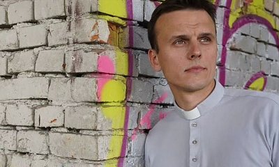 Ksiądz influencer o zmianach dotyczących lekcji religii w szkołach. Uczniowie mówią, że się wypiszą
