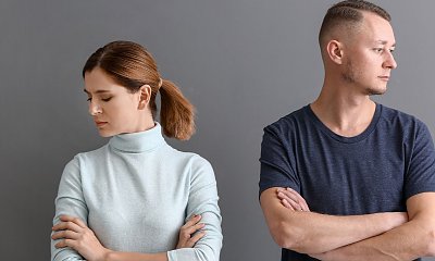 "Przyłapałam ostatnio w nocy mojego faceta. Jestem oburzona!"