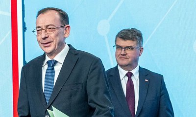 Niejadek Mariusz Kamiński jednak wychudł? Ta wisząca marynarka nie pozostawia złudzeń