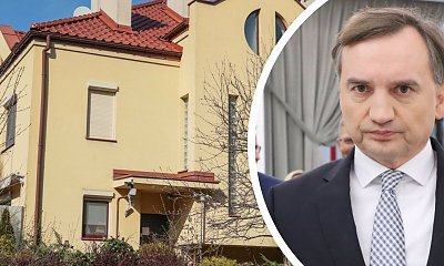 Tak wygląda drugi dom Zbigniewa Ziobry. Zaplombowali mu drzwi [zdjęcia]