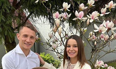 Paulina i Jakub Rzeźniczak włożyli córkę do... koszyczka wielkanocnego - tak spędzają święta