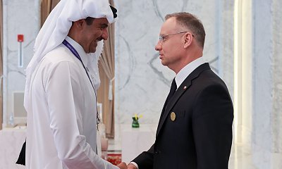 Andrzejek spotkał się z królem Kataru. Ich wspólne zdjęcie wywołało memy