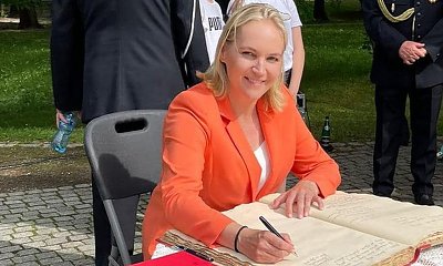 Niewierna Dominika chciała wyjść z klasą po niedzieli. Podziękowała, ale zrobiła błąd