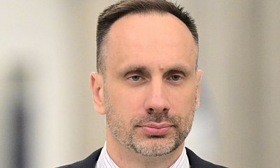 Nieoficjalnie. Janusz odszedł, bo nie miał przyjaciół i nie lubił Patryka