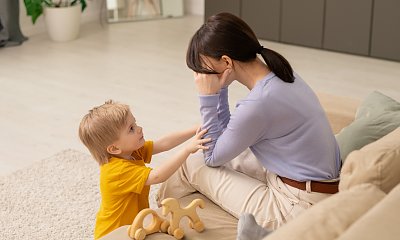 "Teściowa nie chce, żebym była aktywna zawodowo. W ostatniej chwili zrezygnowała z opieki nad wnuczką na czas rozmowy o pracę"