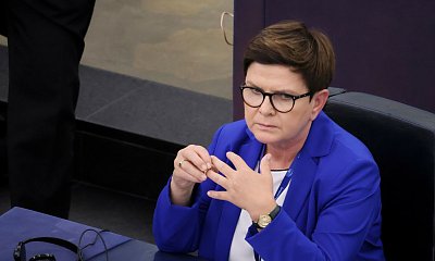 Becia od Jarka radośnie hasała po sali w Strasburgu. Założyła granatowy komplet. Miała też modny plecaczek