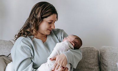 "Po porodzie liczyłam na pomoc mamy. Ale ona tylko skomentowała, że mam bałagan"