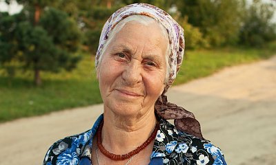 "Pękła mi opona w samochodzie. Z opresji wybawiła mnie 82-letnia babinka"