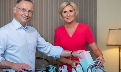 Agatka zadała szyku w różowej kiecce, która aż raziła w oczy. Tak przyjęła egipską żonę