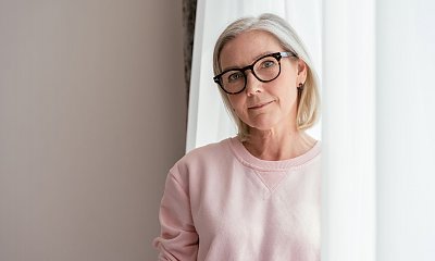 "Córka chce, abym wymieniła jej garderobę na markowe ubrania i buty. Inaczej nie chce chodzić do szkoły"