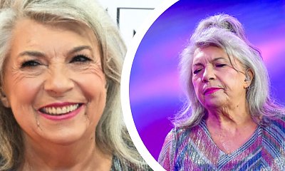 77-letnia Krystyna Prońko w młodzieżowym looku na festiwalu w Sopocie. Modne upięcie włosów odjęło jej lat