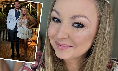 Mama Ginekolog wyskoczyła w białej sukience na ślubie koleżanki. Fanki grzmią: "To faux pas"
