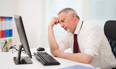"Mój mąż jest nielubiany przez kolegów z pracy. Ta sytuacja wpływa na nasze małżeństwo"