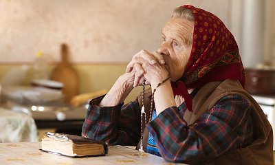 "Omijam kościół szerokim łukiem. Babcia przestała się do mnie odzywać. Martwię się o nią"