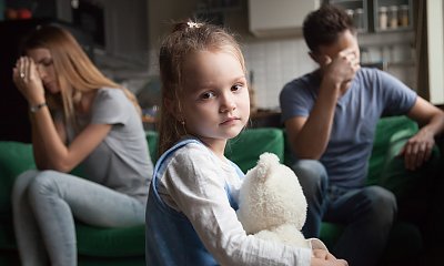 "Córka się rozwodzi przez zdrady jej męża. Powinna pozostać mu wierna dla dobra dziecka"