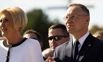 Rozmodlona Agata w "amerykańskiej Częstochowie" pokazała klasę. Andrzej musi być dumny