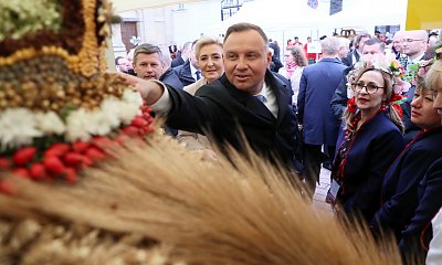 Stylowy Andrzej pojawił się na dożynkach w skórzanych mokasynkach. Było modnie i swobodnie