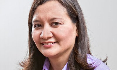 "Brat męża podarował mi dziwną książkę. Chce, abym była dobrą i posłuszną żoną"
