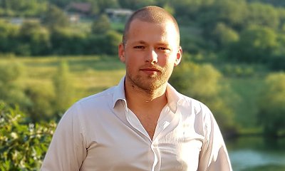 "Matka grzebie w mojej lodówce i pralce. Wciąż myśli, że jestem nieporadnym Krzysiem"